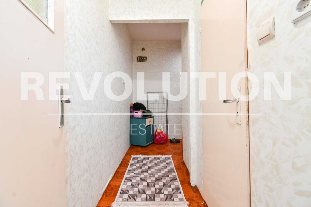 Едностаен апартамент в ж.к. Люлин 7