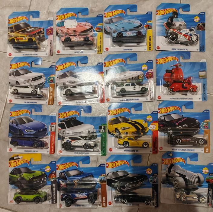 Колички hot wheels и matchbox