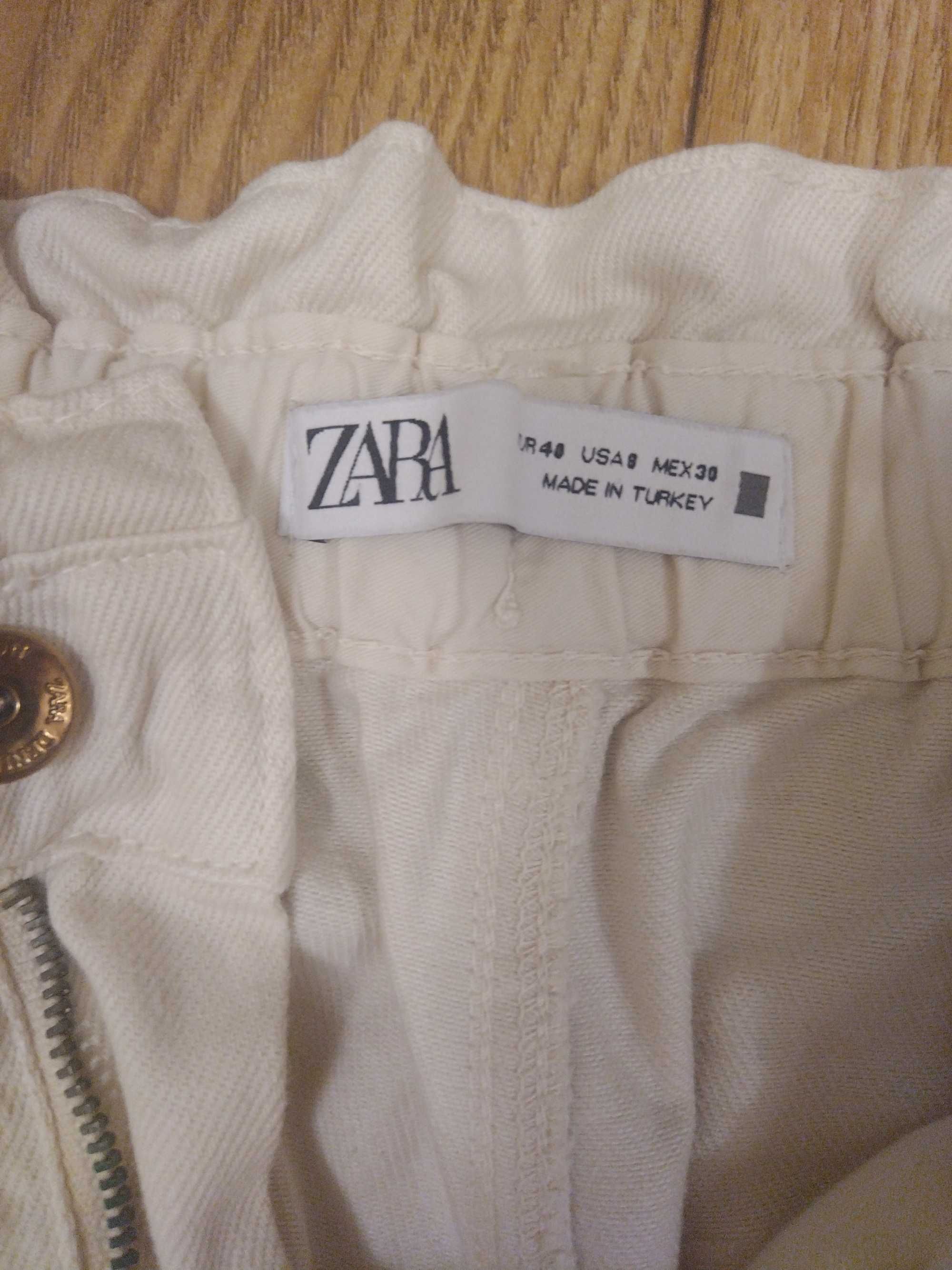 Blugi Zara culoarea crem, marimea 40