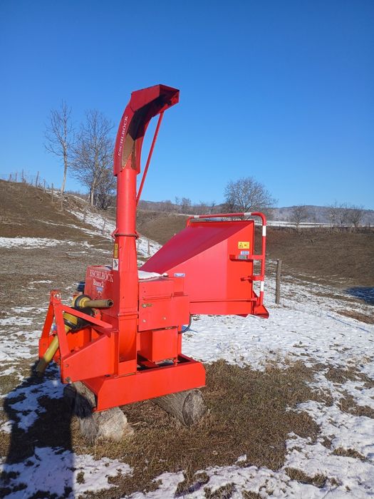 De vanzare tocator ramuri!