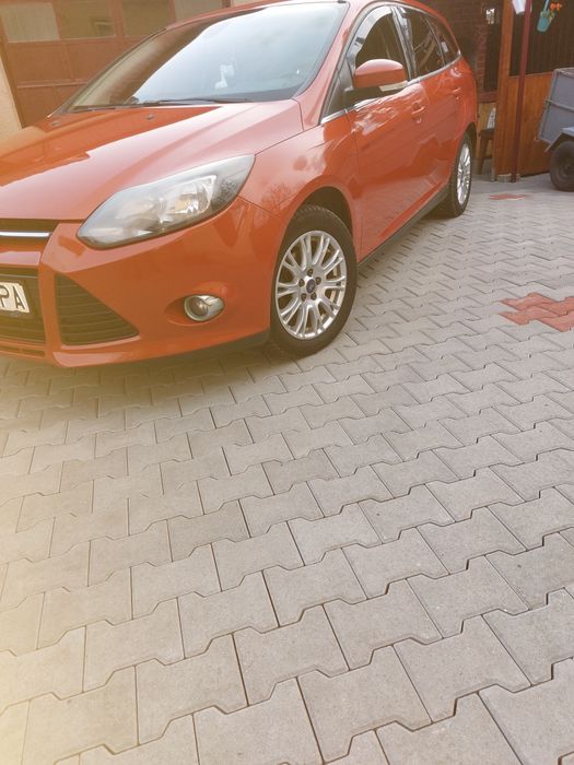 Vand sau schimb Ford Focus Mk3