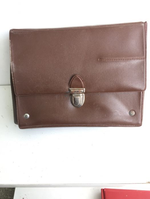 военни несесери