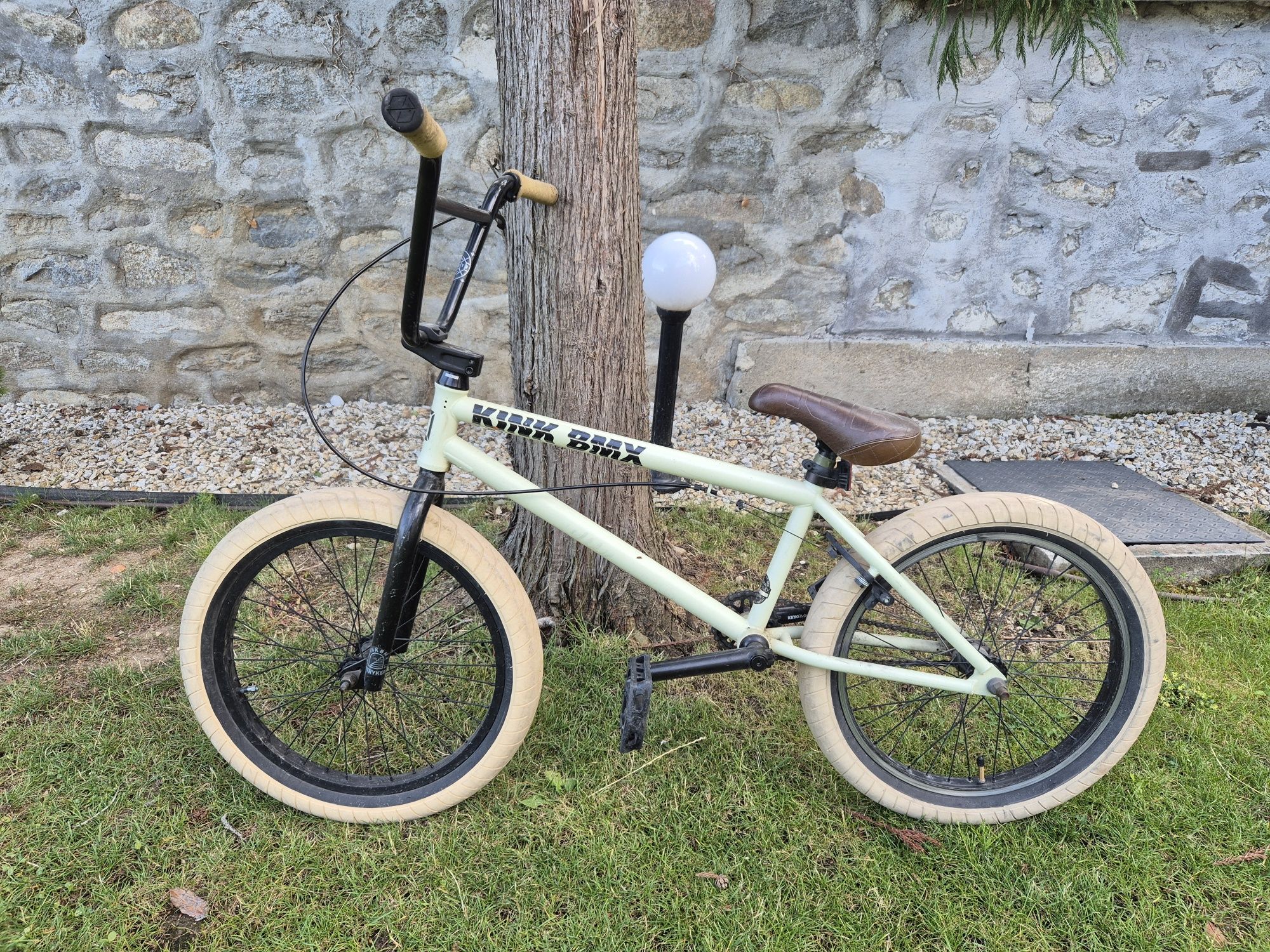 Колело KINK BMX custome edition