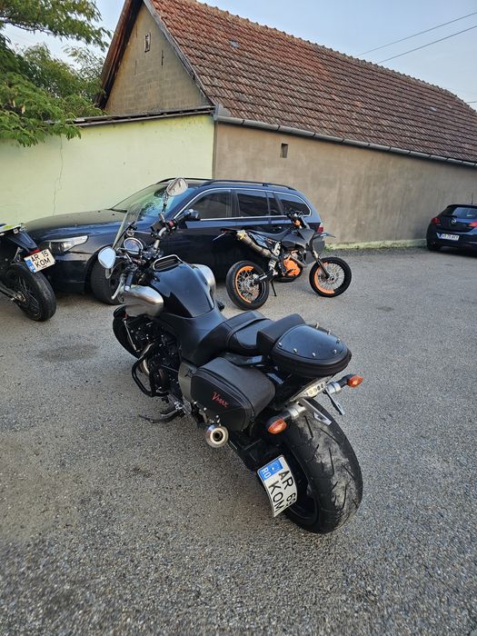Yamaha v-max 1700