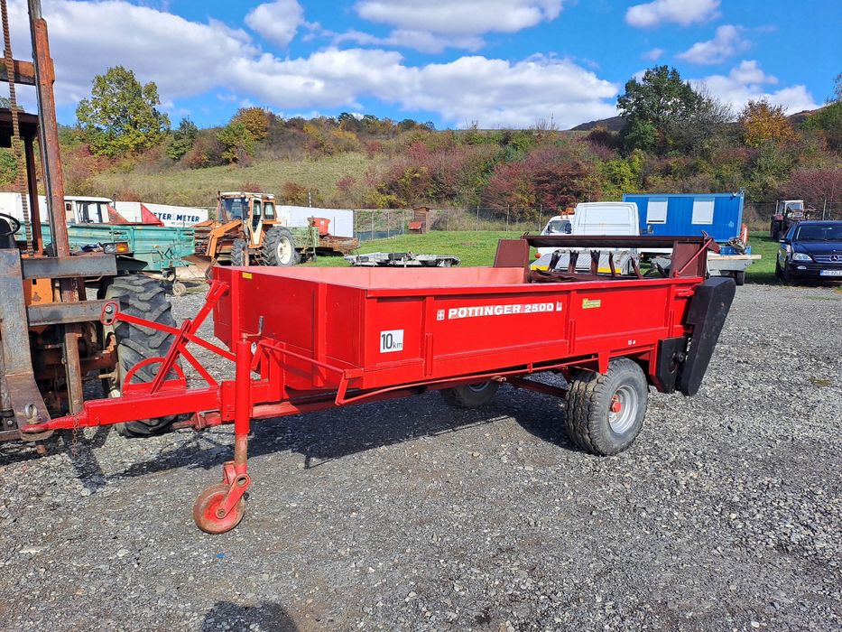 Vand mig de gunoi ideal pentru solari dupa tractor mic  masa utila 2.5