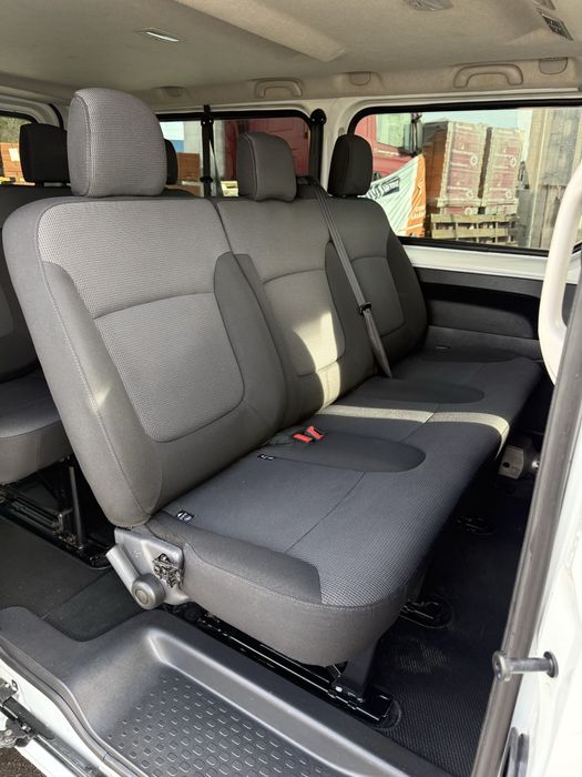 Renault Trafic 9 locuri ,TVA DEDUCTIBIL