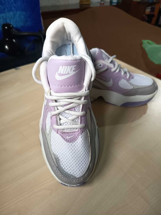 Маратонки Nike 36номер