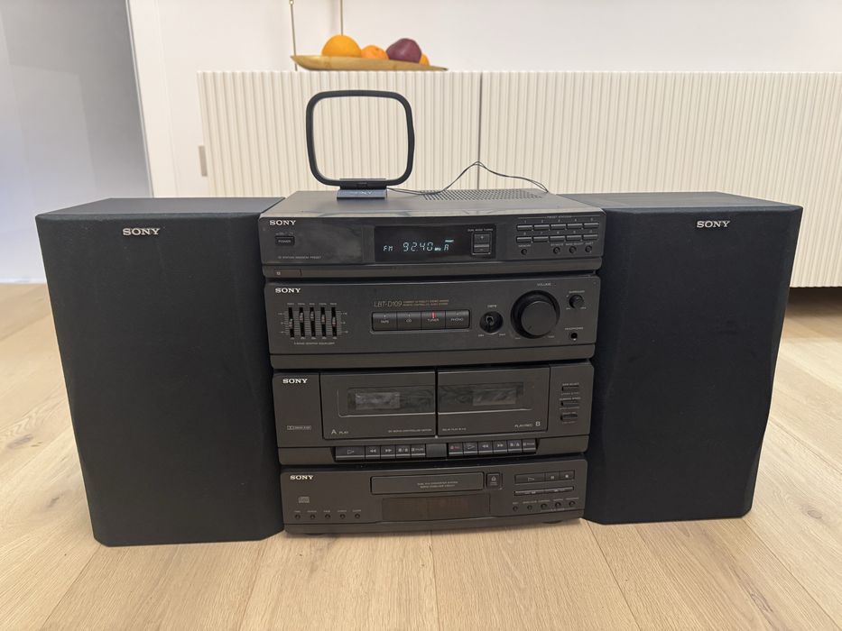 Стерео уредба Sony с тонколони