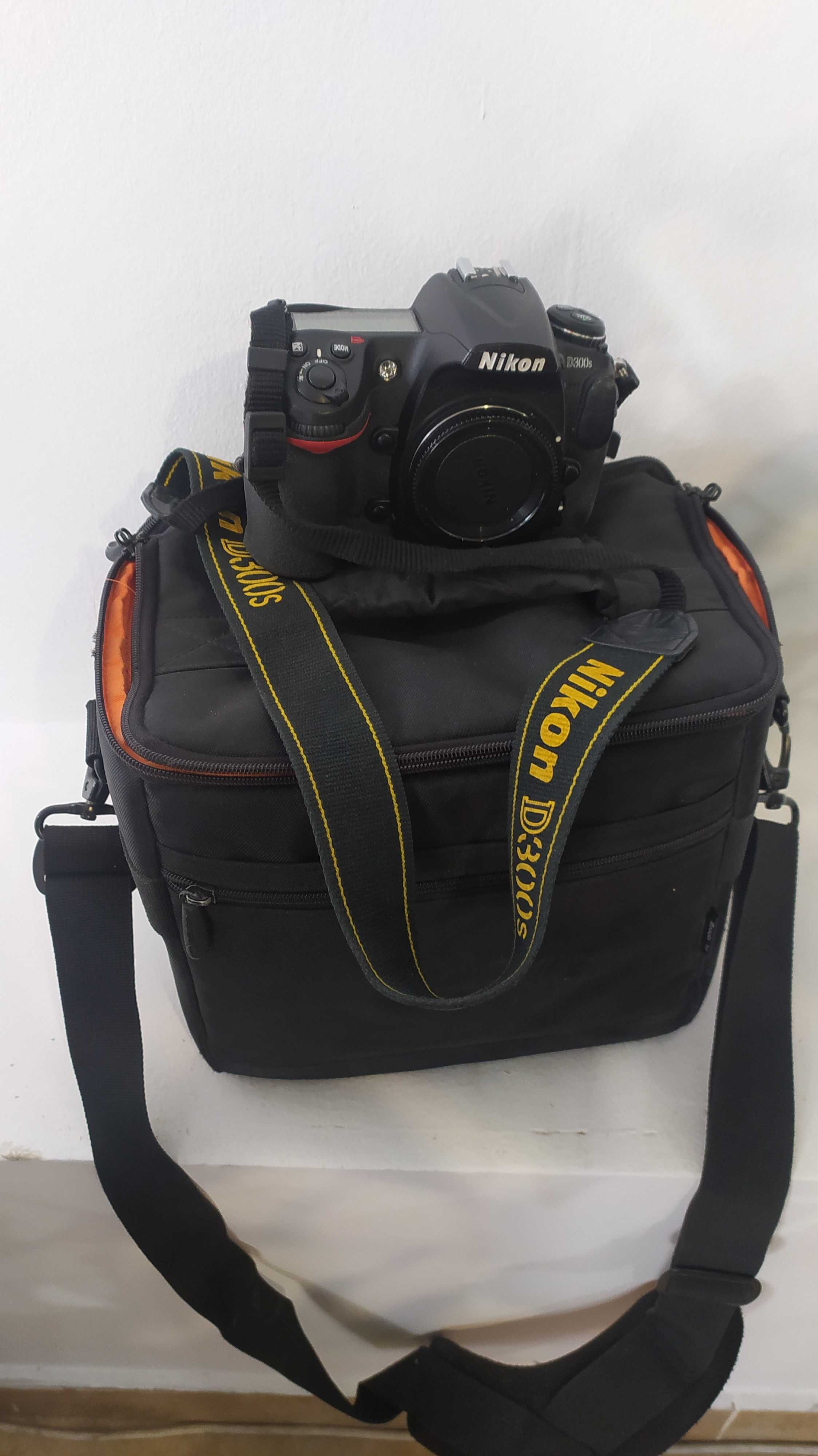 Nikon d300s Фотоаппарат (тушка)