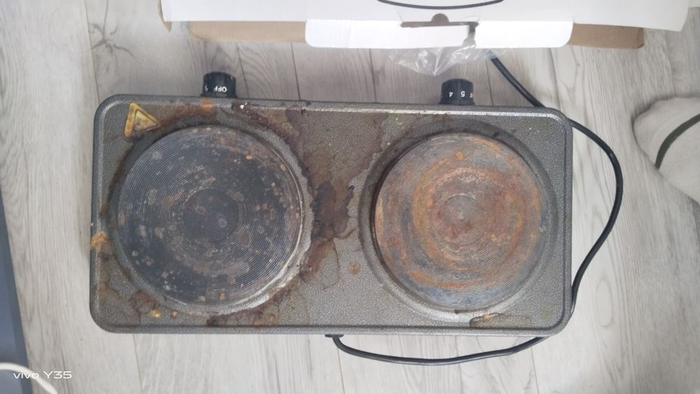 Срочно подам плита 9000