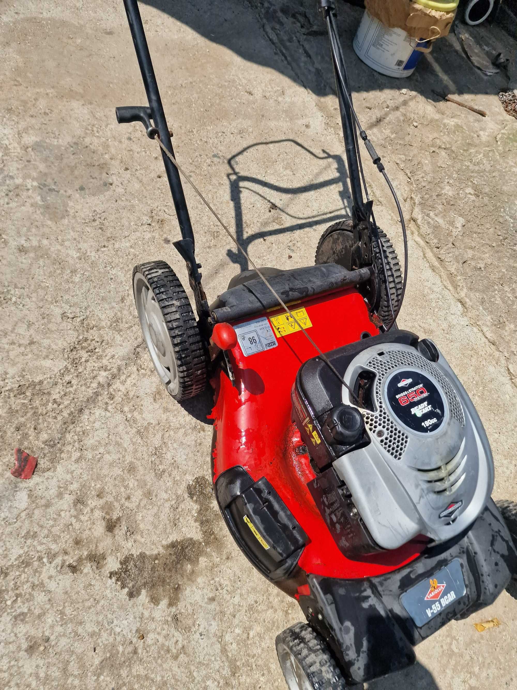 Masina de tuns iarba MTD pe ebnzina 4cp BRIGGS cu tractiun LATIME 55cm