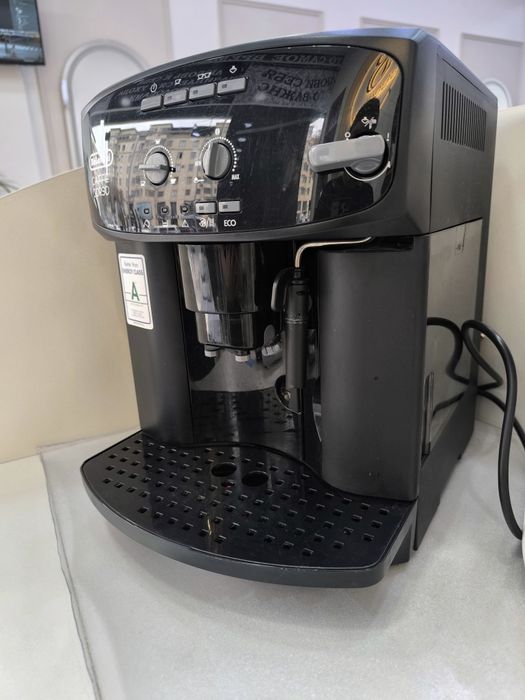 кофемашина De'Longhi Caffe Corso.