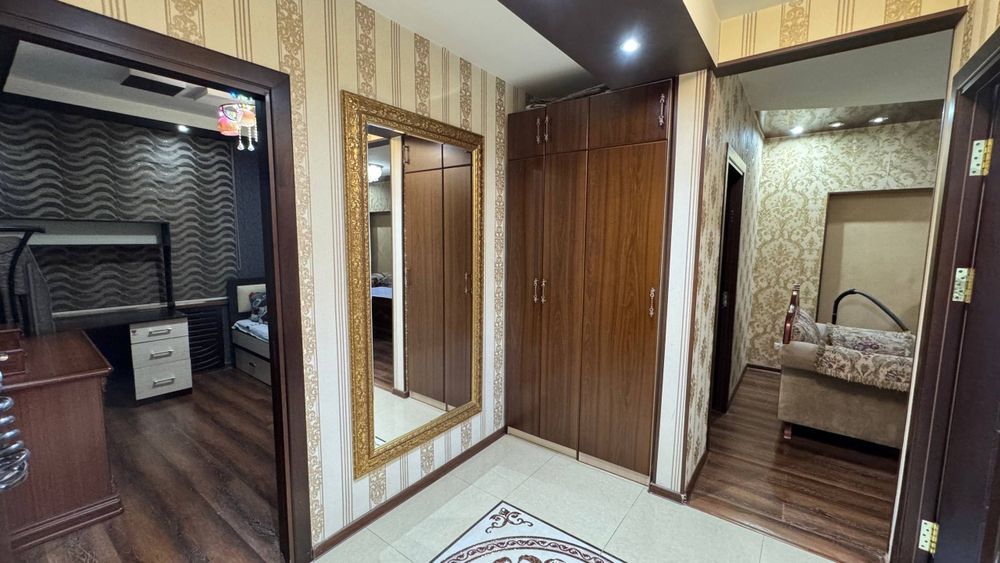 Продаётся 4 ком; 90м2 Ц-5 ор-р: на Небе, Gentlemen’s pub