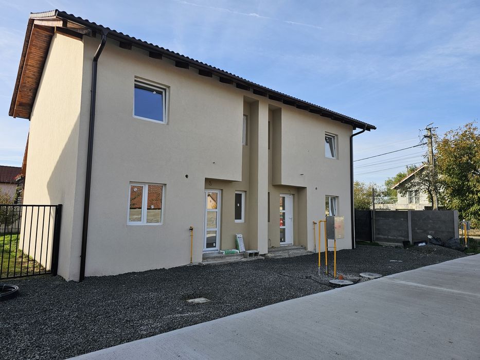 Proprietar 1/2 duplex la cheie, Covaci