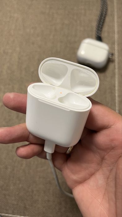 Продам кейсы от Airpods