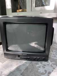 Телевизор маленький переносной из 90-х годов