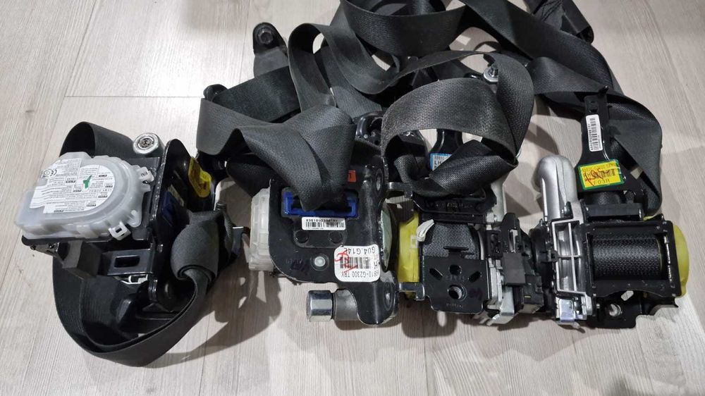 Centuri de siguranță Hyundai IONIQ– față spate stanga dreapta