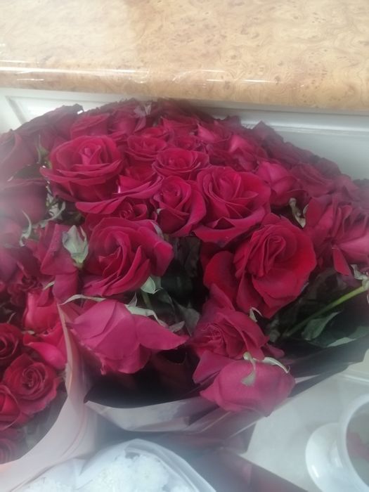 Продам букет свежих роз