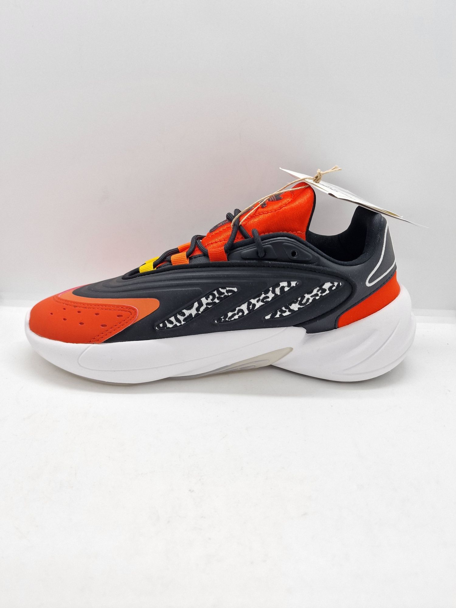 Adidas Ozelia GW0547 nr. 36,36 2/3,37 1/3,38,38 2/3,39 1/3,40