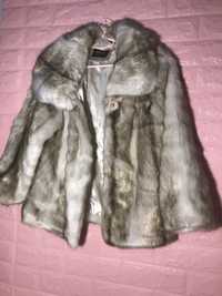 Продавам дамско пухено палтенце и якета