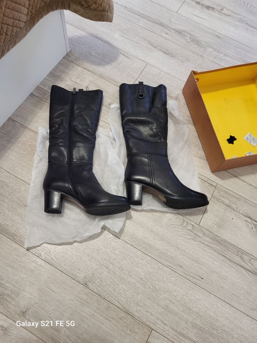 Кожаные Зимние сапоги новые