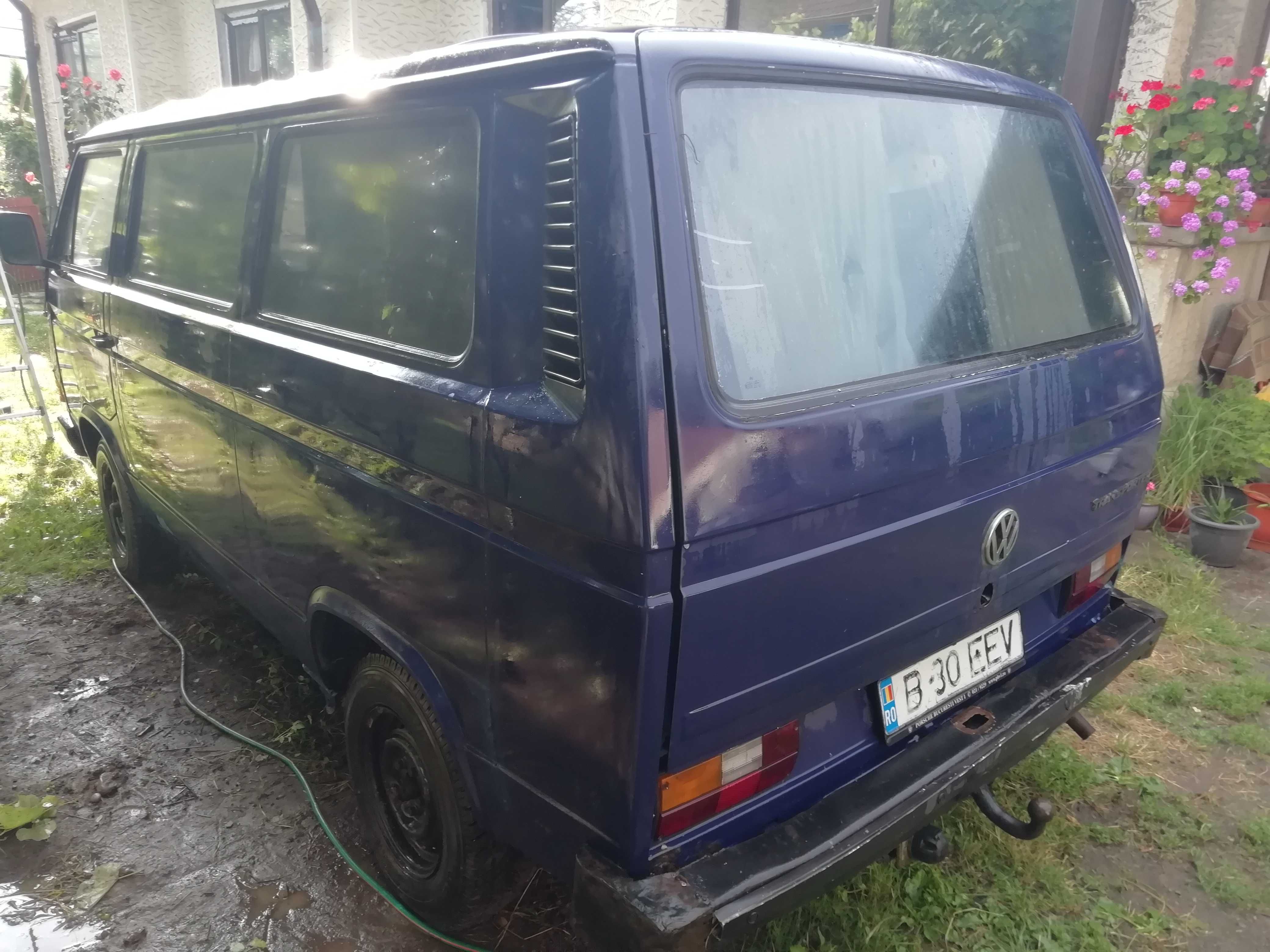 Volkswagen Transporter 8+1 T3 1981 1.6 diesel , schimb cu Vespa