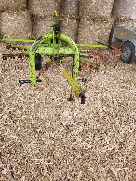 Vînd greblă claas VS 310