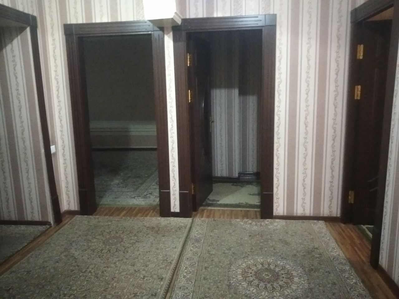 Продаётся 5-ти ком квартира. Шайхантахурский район.