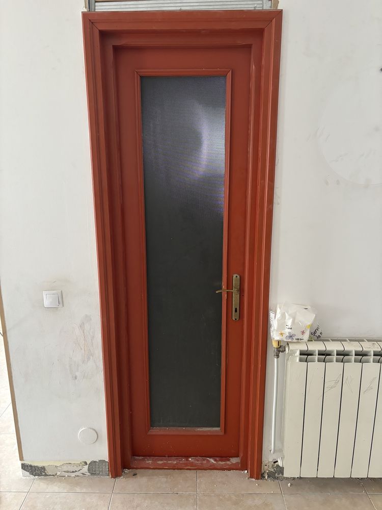 Usi interioare de lemn