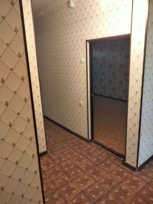 23 мк 2-ком 3-етажд келисимли!