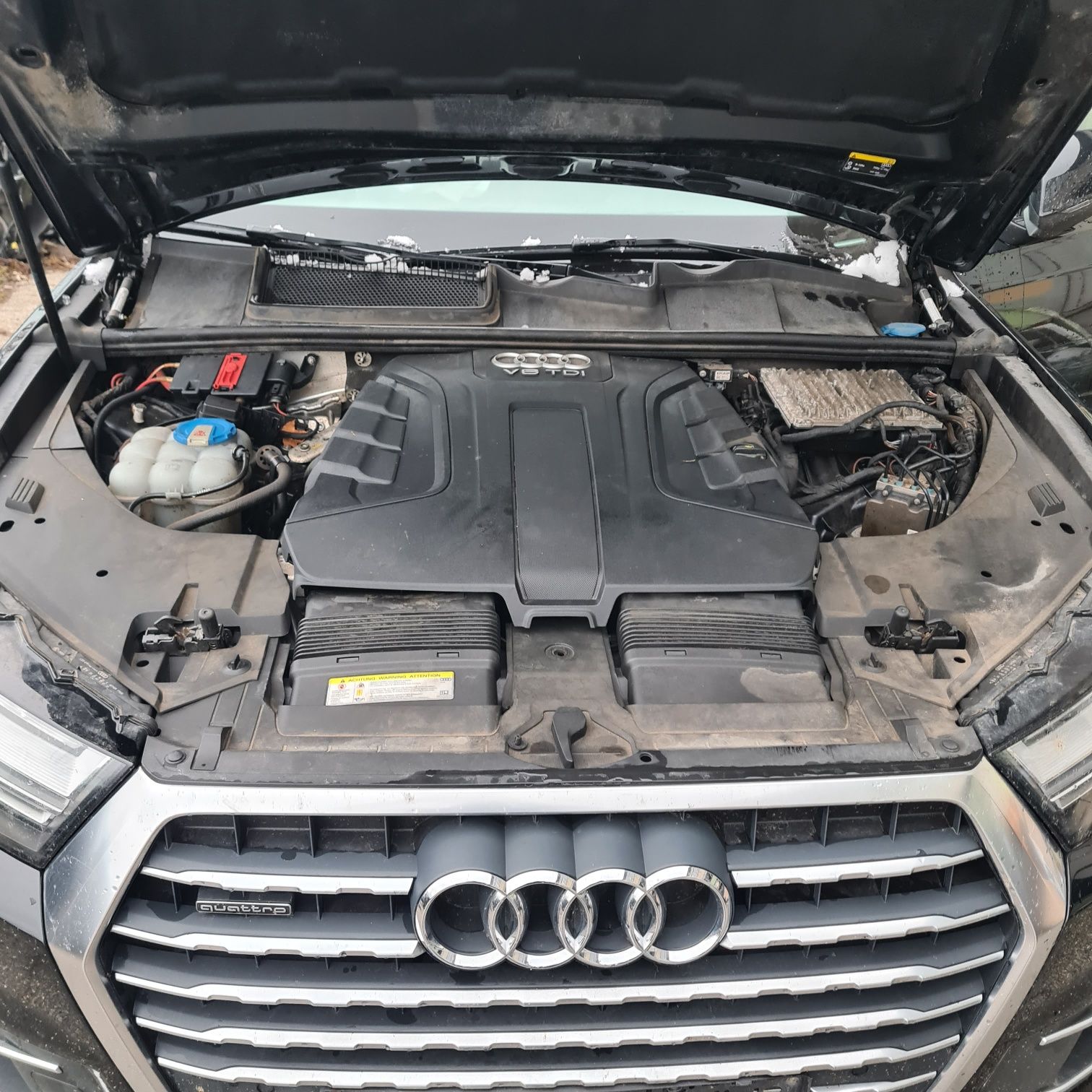 Ауди кю7  audi Q7 3.0тди 272к.с. на части