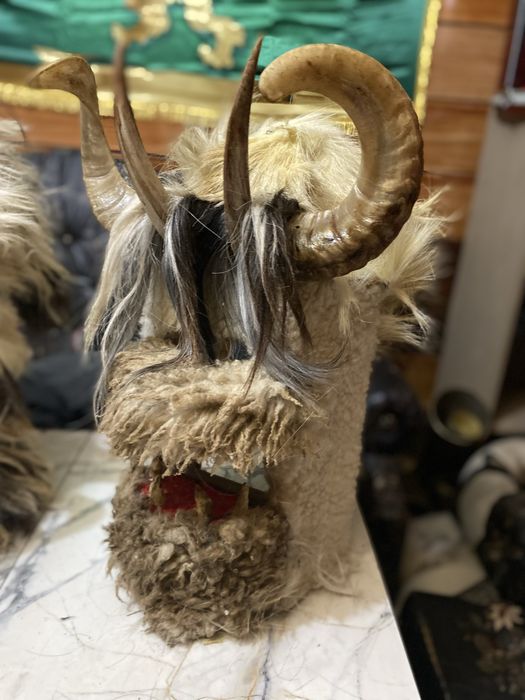 Кукерски маски,тояги,пояси,колани