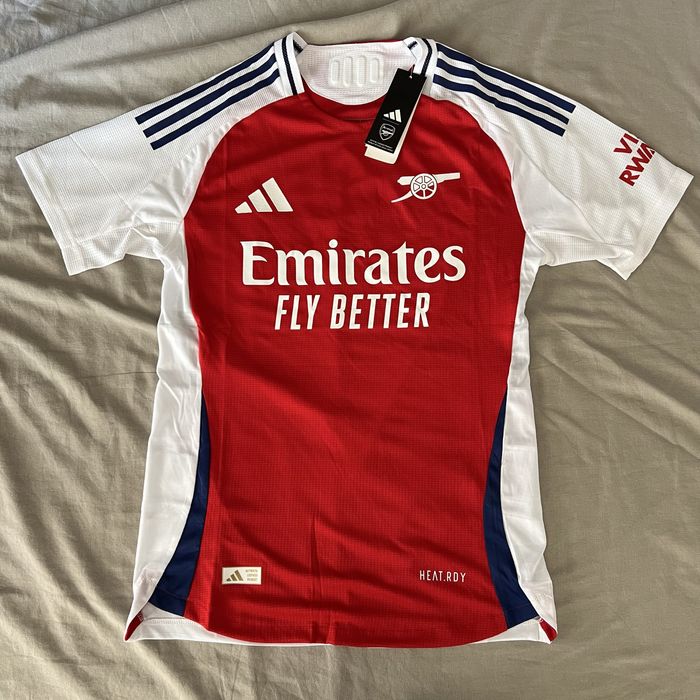 Нов Екип Arsenal 25/26
