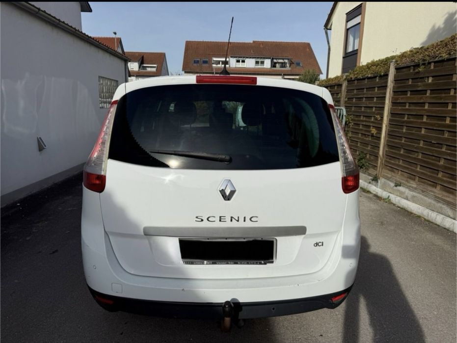Dezmembrez Renault Scenic 2011 1.9 euro 5