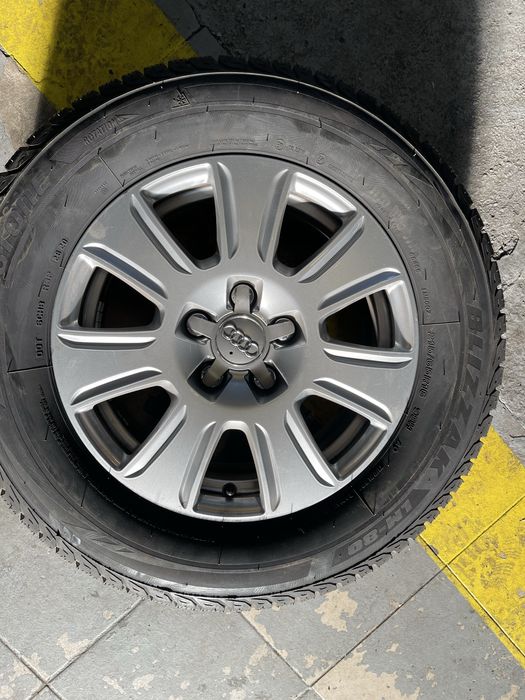 Roti iarna originale Audi Q3 - 215/65/R16 Bridgestone Blizzak DOT 2020