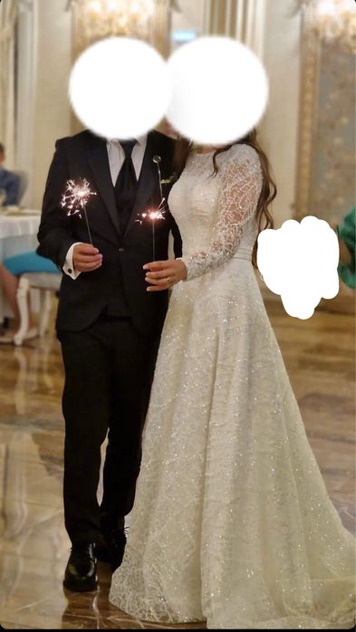 Rochie de Mireasă Albă cu Trenă de 2m Eleganță și Rafinațment