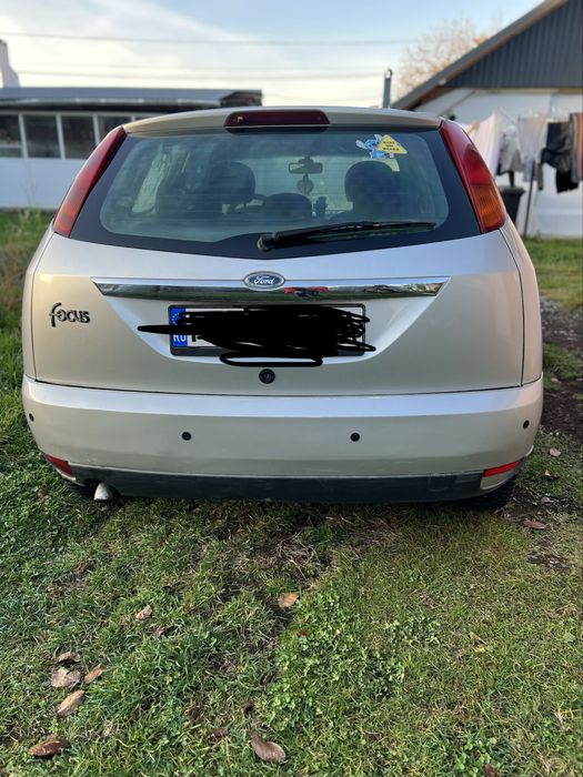 Vand Ford Focus MK1 2001