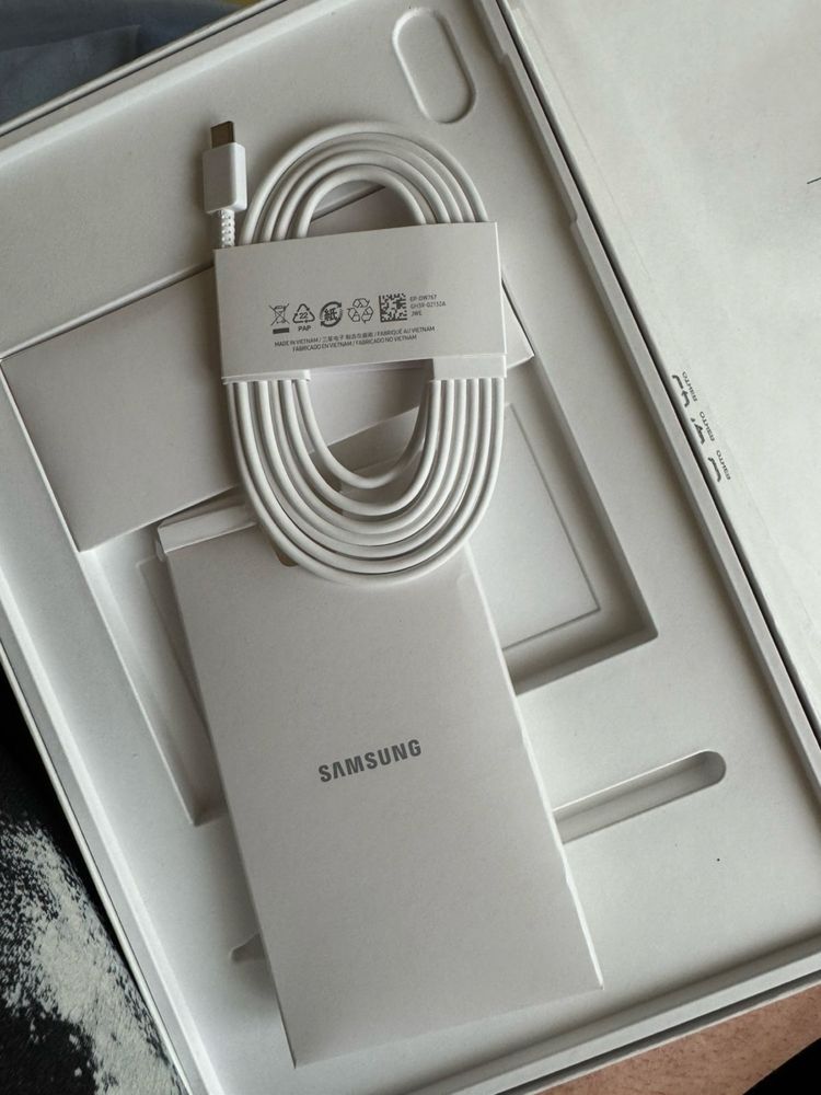 Samsung Galaxy tab S8+  256 GB  5G  RAM 8GB ц