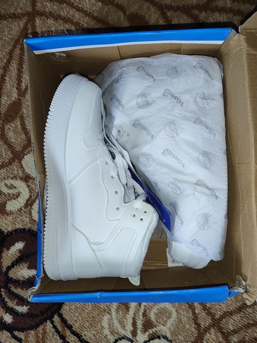 Продам новую зимнюю обувь!