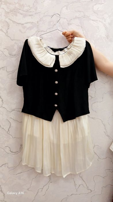 Yubka-kofta sotiladi. Holati yangi. Kiyganilada asal turadi.