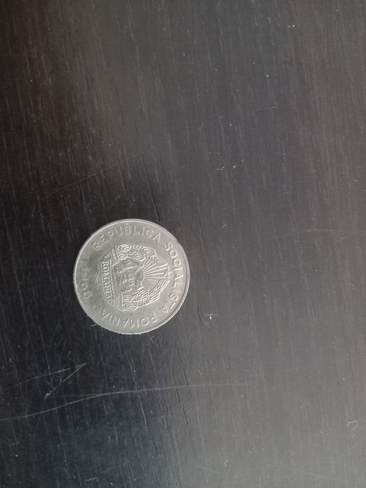 Monezi vechi de vanzare