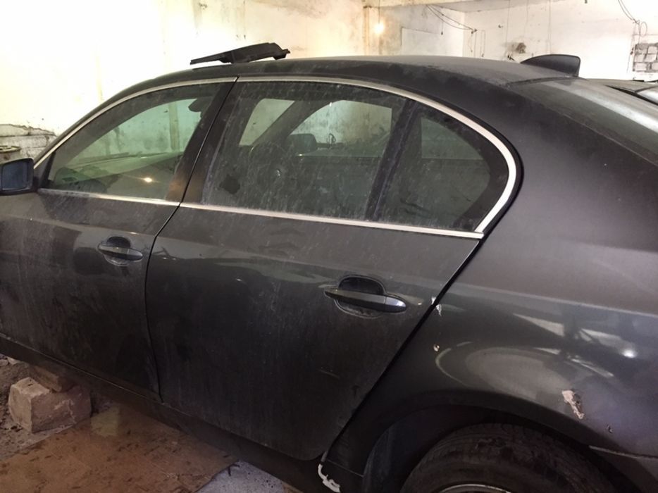 Portiera Usa Uși BMW e60 e61 fata/spate diferite culori