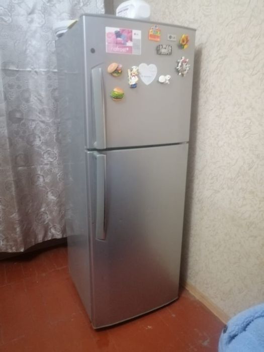 Продаётся холодильник LG