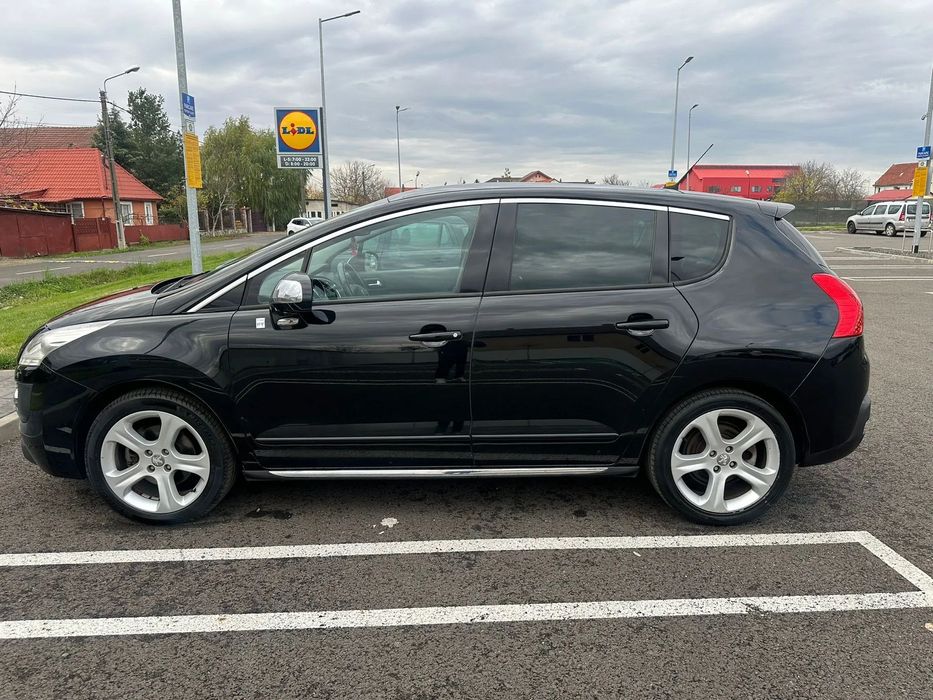 Peugeot 3008 PEUGEOT 3008 SUV HIBRYD 4x4 2.0Diesel+electric 200 cai full dotari