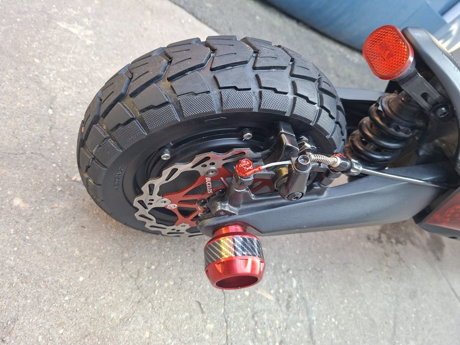 Vând trotineta ezotron