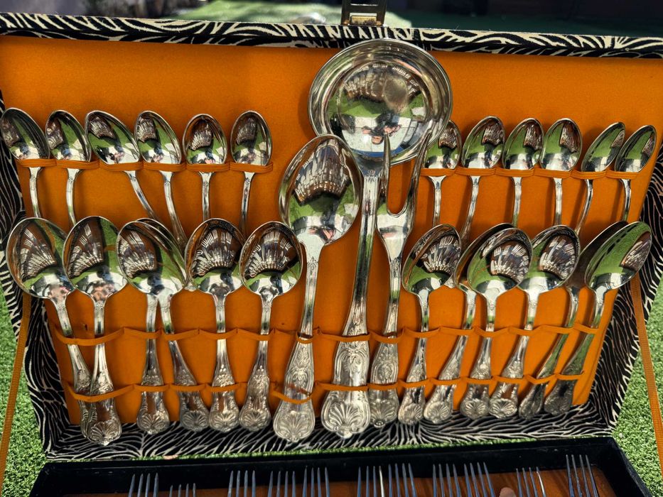 Винтидж немски комплект посребрени прибори – 51 части