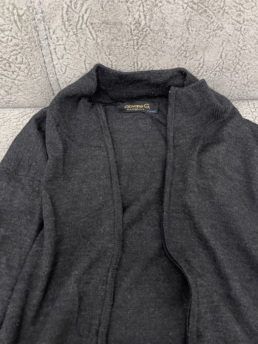 Продам свитера фирменные