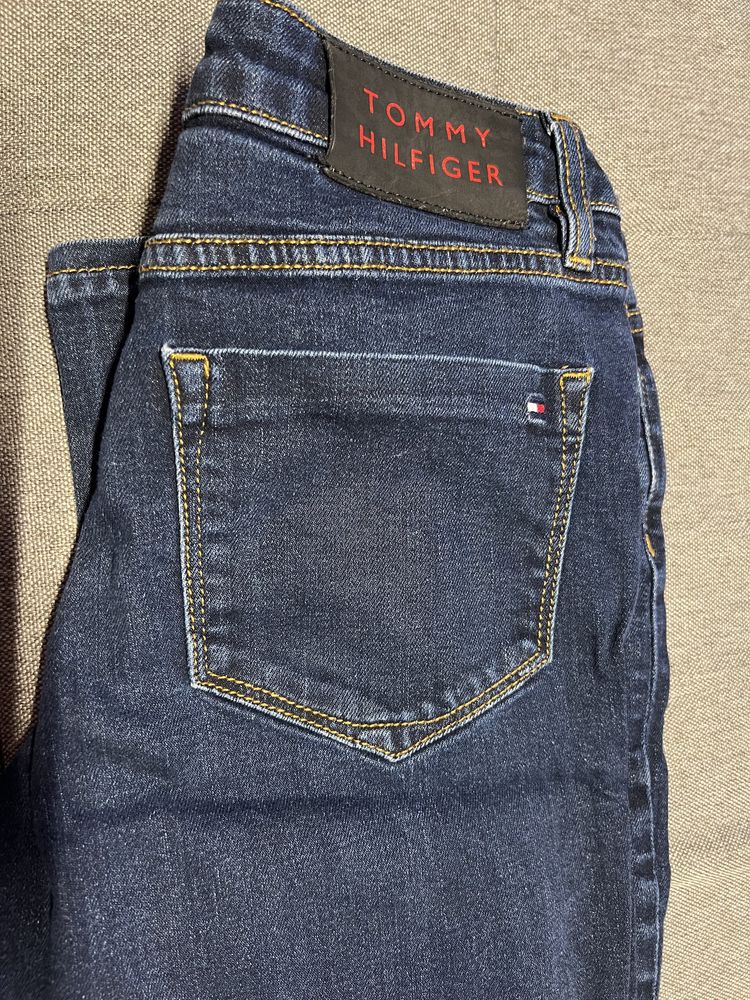 Blugi Tommy Hilfiger