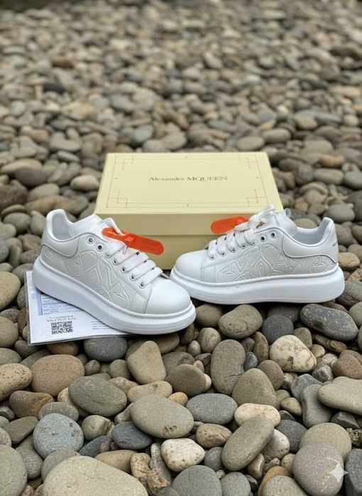 Alexander Mc Q u e e n White Full Box