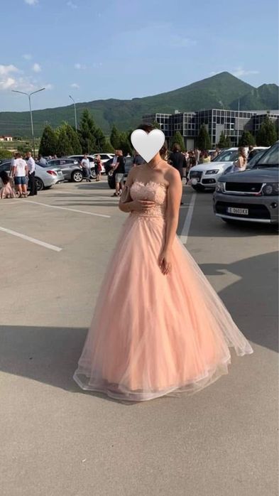 Бална бутикова рокля